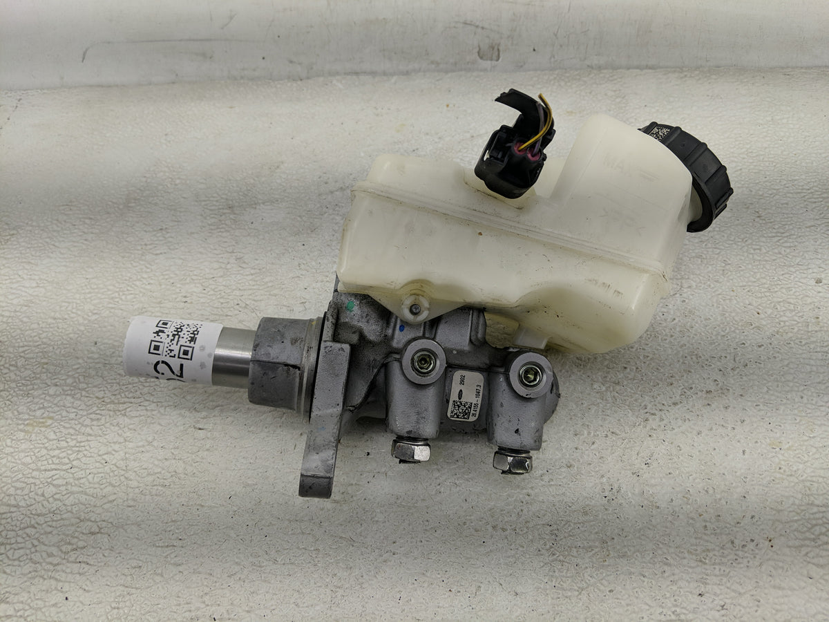 Ford Maverick Brake Master Cylinder 1290052 - Oemusedautoparts1.com