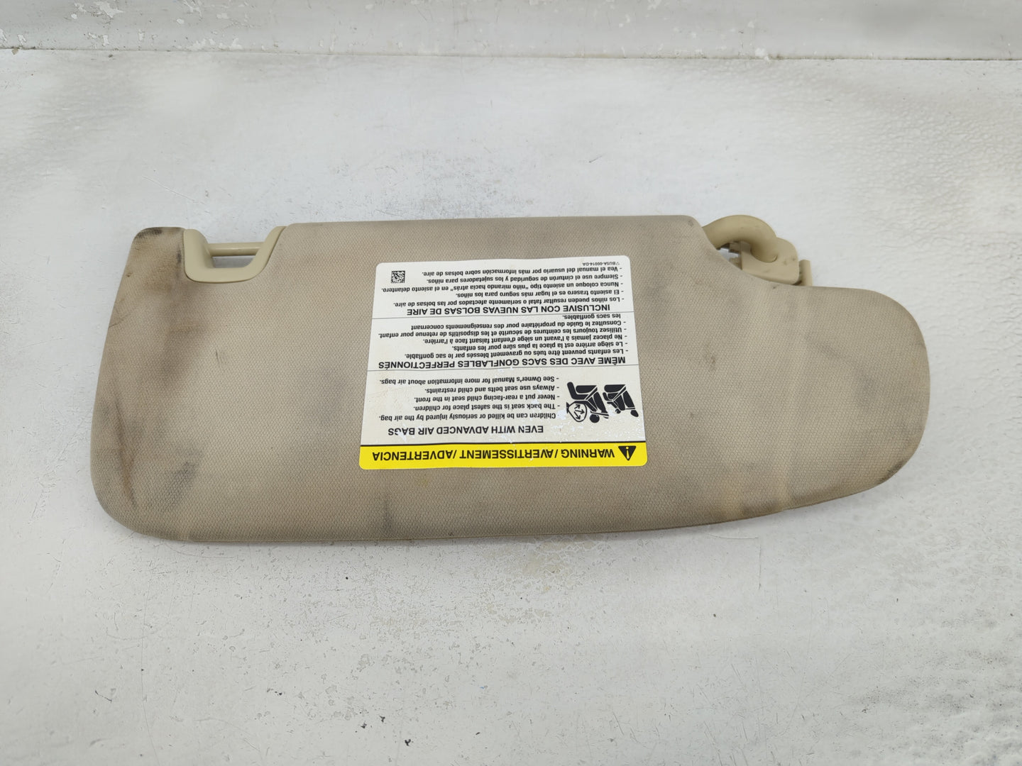 2022 Ford Maverick Sun Visor Shade Replacement Driver Left Mirror Fits OEM Used Auto Parts - Oemusedautoparts1.com