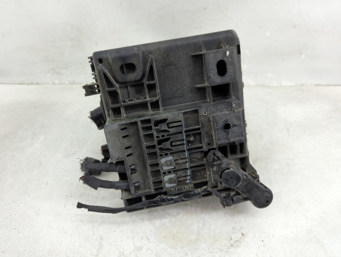 2022 Ford Maverick Fusebox Fuse Box Panel Relay Module P/N:JX6T-14A003-AB Fits OEM Used Auto Parts - Oemusedautoparts1.com