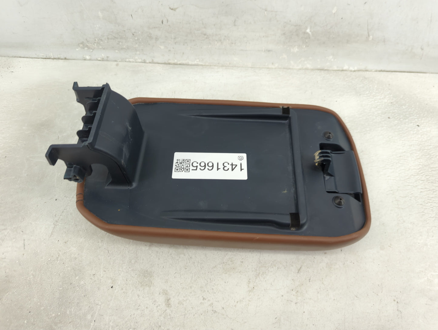 2022 Ford Maverick Center Console Armrest Cover Lid Fits OEM Used Auto Parts - Oemusedautoparts1.com