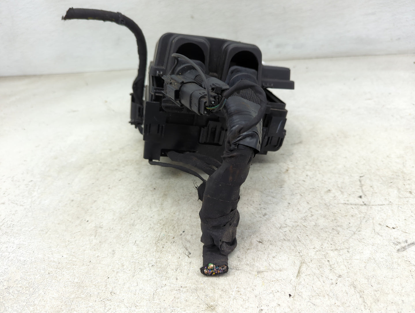 2022 Ford Maverick Fusebox Fuse Box Panel Relay Module P/N:NZ6T-14D068-MAC JX6T-14A094-AE Fits OEM Used Auto Parts - Oemused