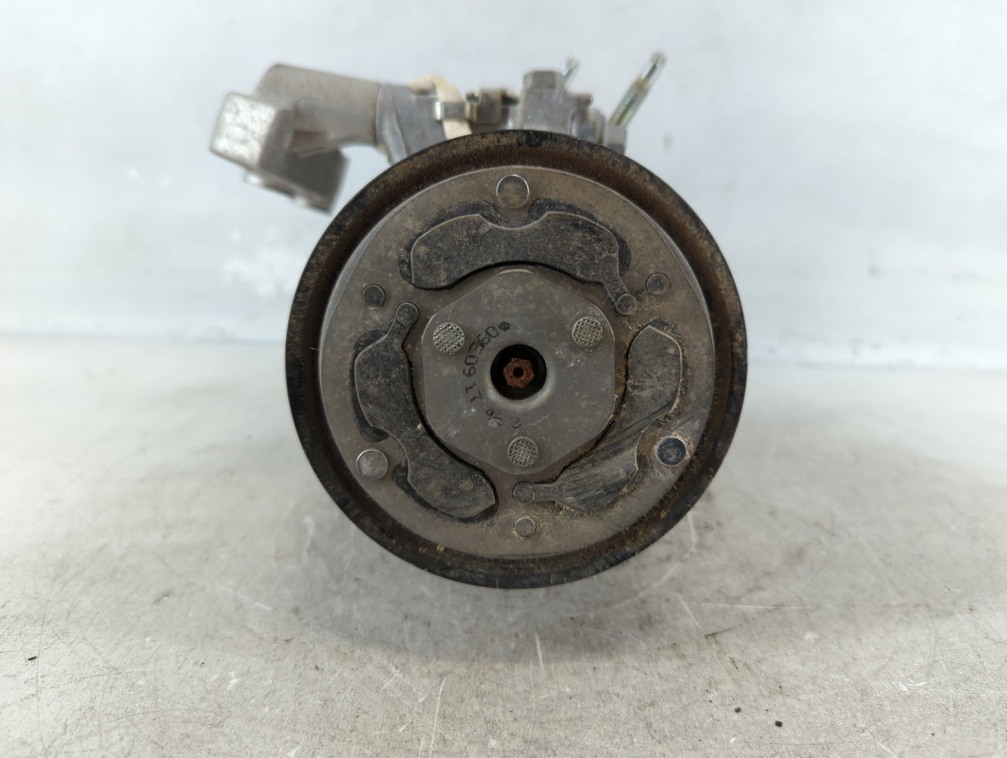 Ford Maverick Air Conditioning A/c Ac Compressor Oem - Oemusedautoparts1.com