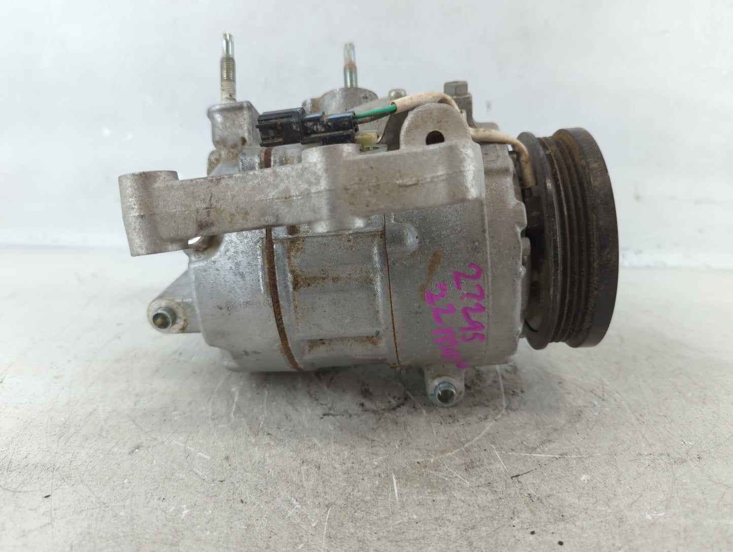 Ford Maverick Air Conditioning A/c Ac Compressor Oem - Oemusedautoparts1.com