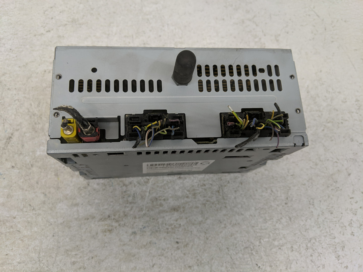 2022 Ford Mustang Radio AM FM Cd Player Receiver Replacement P/N:LR3T-18D832-EH Fits OEM Used Auto Parts - Oemusedautoparts1