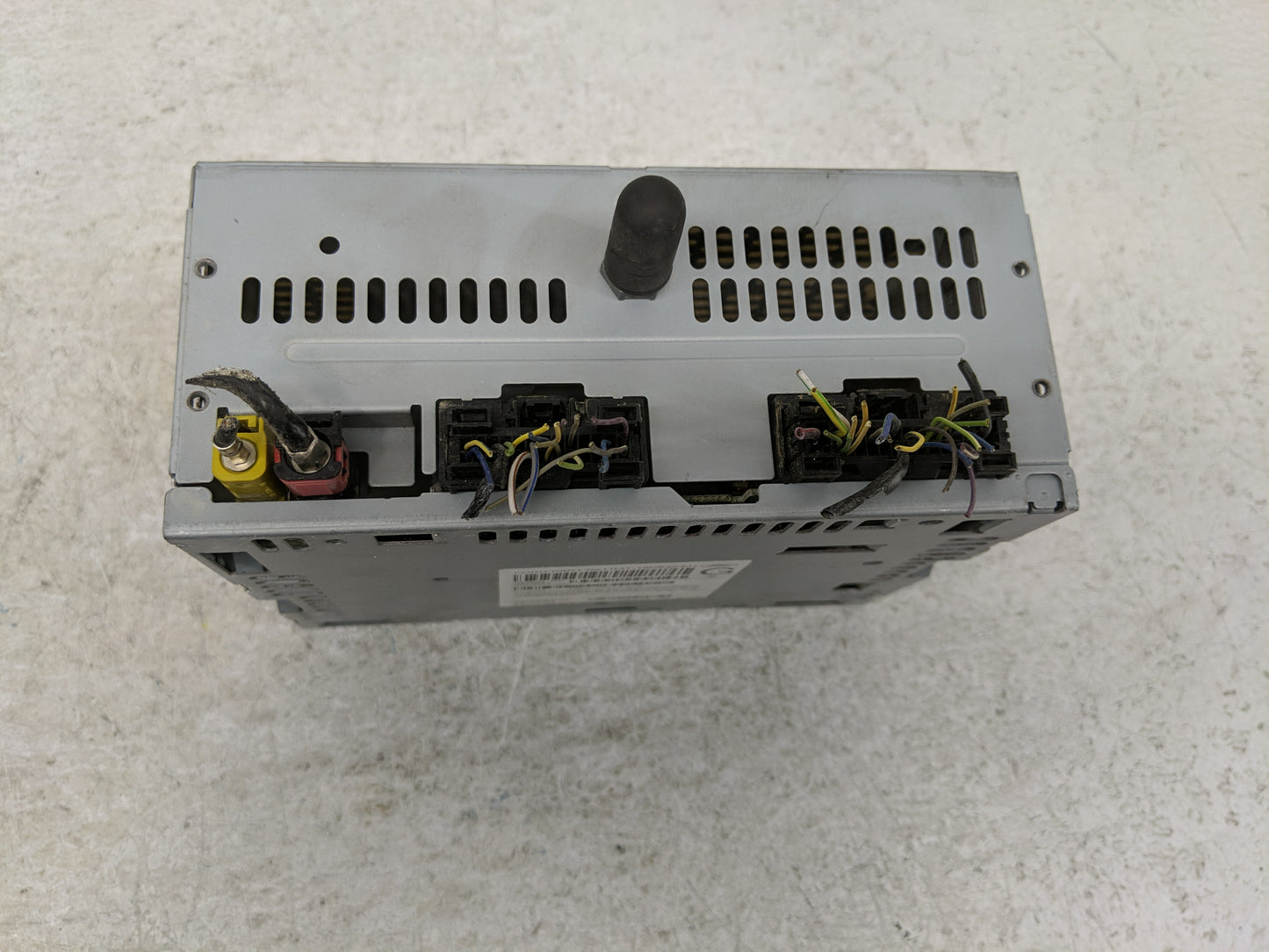 2022 Ford Mustang Radio AM FM Cd Player Receiver Replacement P/N:LR3T-18D832-EH Fits OEM Used Auto Parts - Oemusedautoparts1