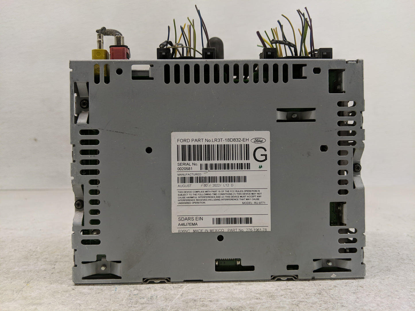 2022 Ford Mustang Radio AM FM Cd Player Receiver Replacement P/N:LR3T-18D832-EH Fits OEM Used Auto Parts - Oemusedautoparts1