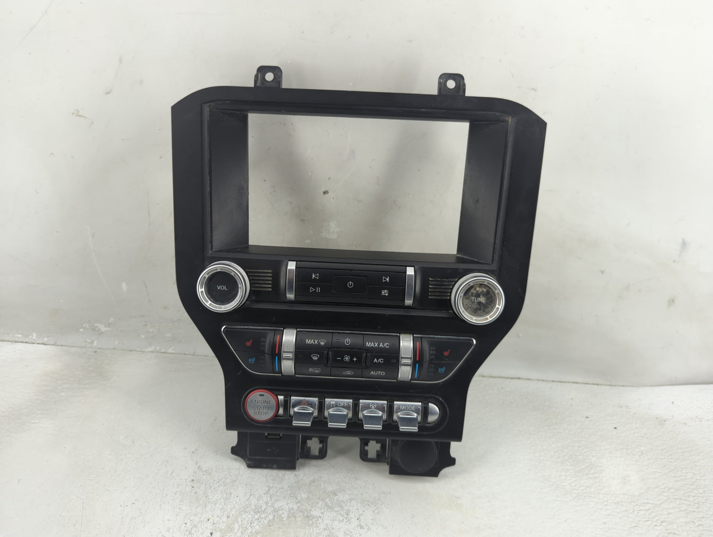 2022 Ford Mustang Climate Control Module Temperature AC/Heater Replacement P/N:LR3T-18E245-FB Fits OEM Used Auto Parts - Oem