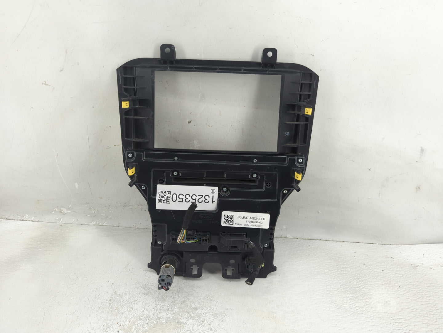 2022 Ford Mustang Climate Control Module Temperature AC/Heater Replacement P/N:LR3T-18E245-FB Fits OEM Used Auto Parts - Oem