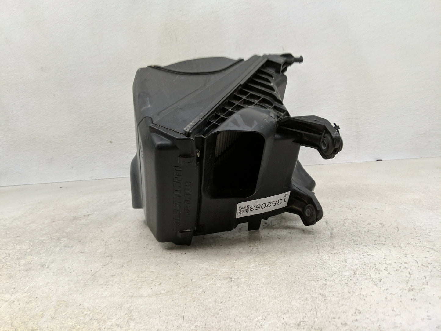 2018-2022 Ford Mustang Air Cleaner Intake-duct Hose Tube - Oemusedautoparts1.com
