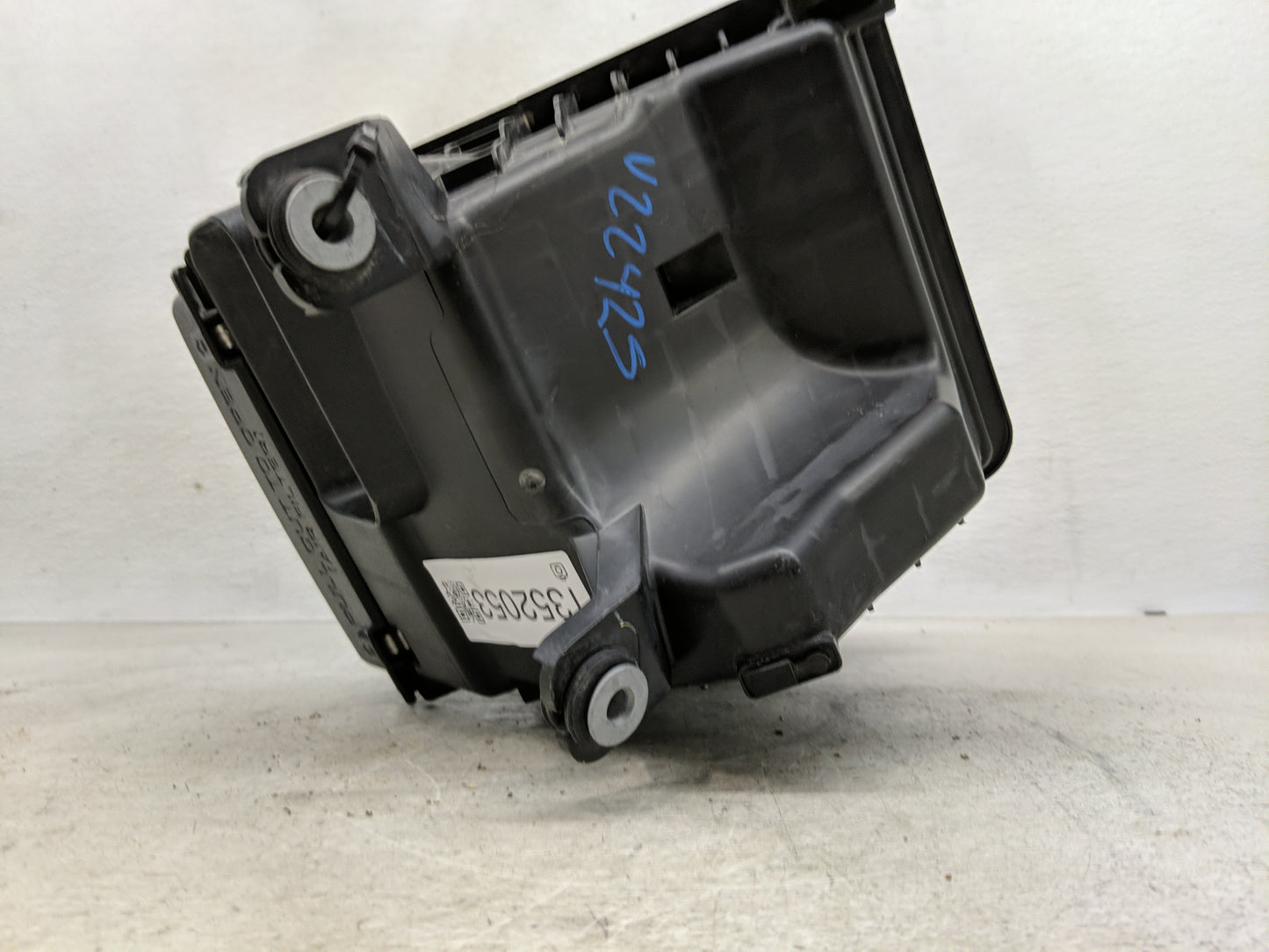 2018-2022 Ford Mustang Air Cleaner Intake-duct Hose Tube - Oemusedautoparts1.com