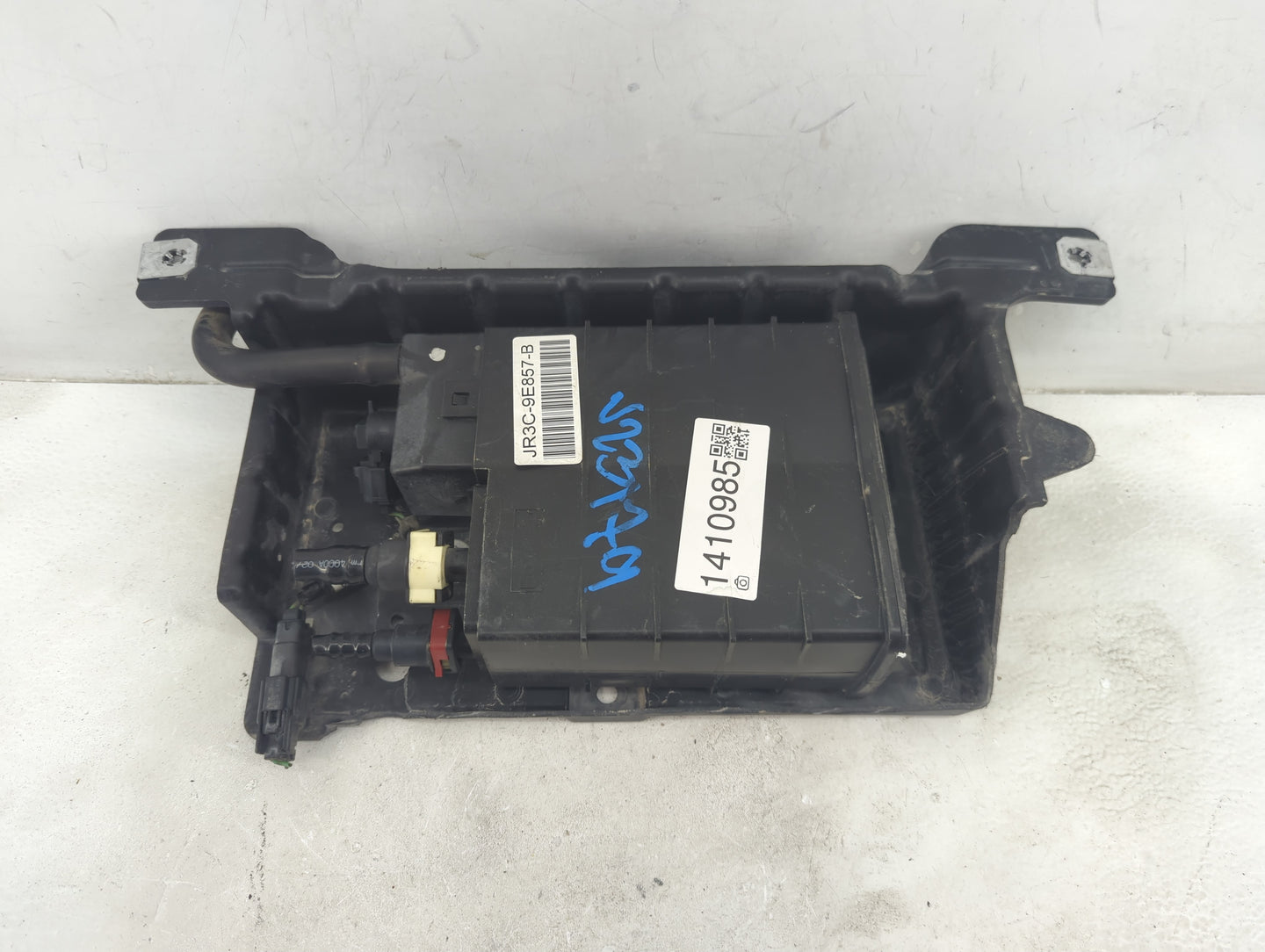 2022 Ford Mustang Fuel Vapor Charcoal Canister - Oemusedautoparts1.com
