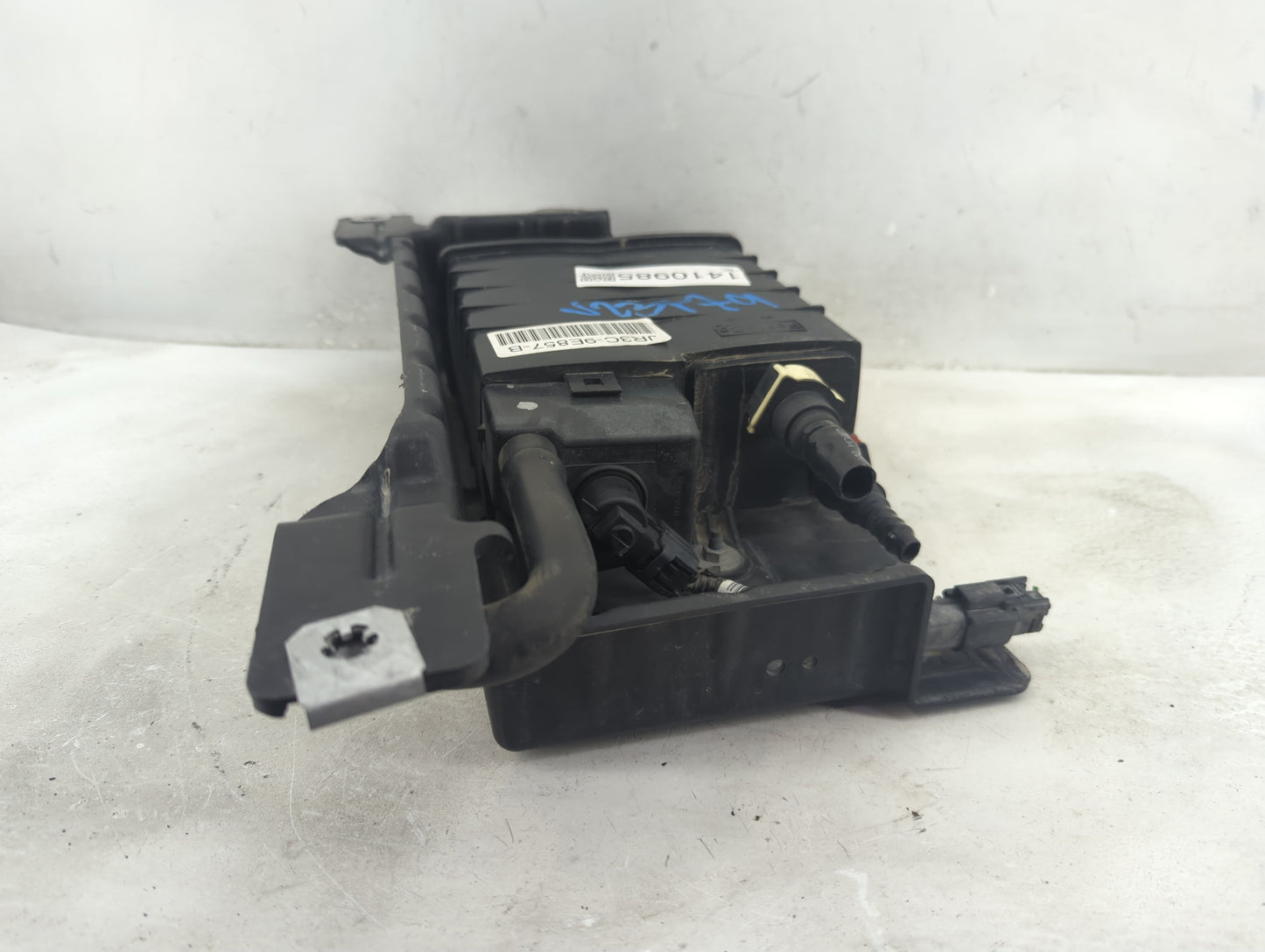 2022 Ford Mustang Fuel Vapor Charcoal Canister - Oemusedautoparts1.com