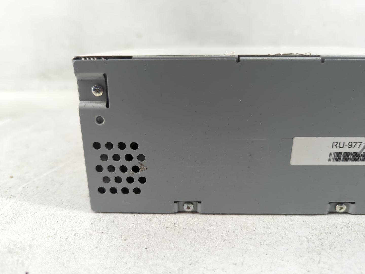 2022 Ford Mustang Radio AM FM Cd Player Receiver Replacement P/N:LR3T-18D832-EH Fits OEM Used Auto Parts - Oemusedautoparts1