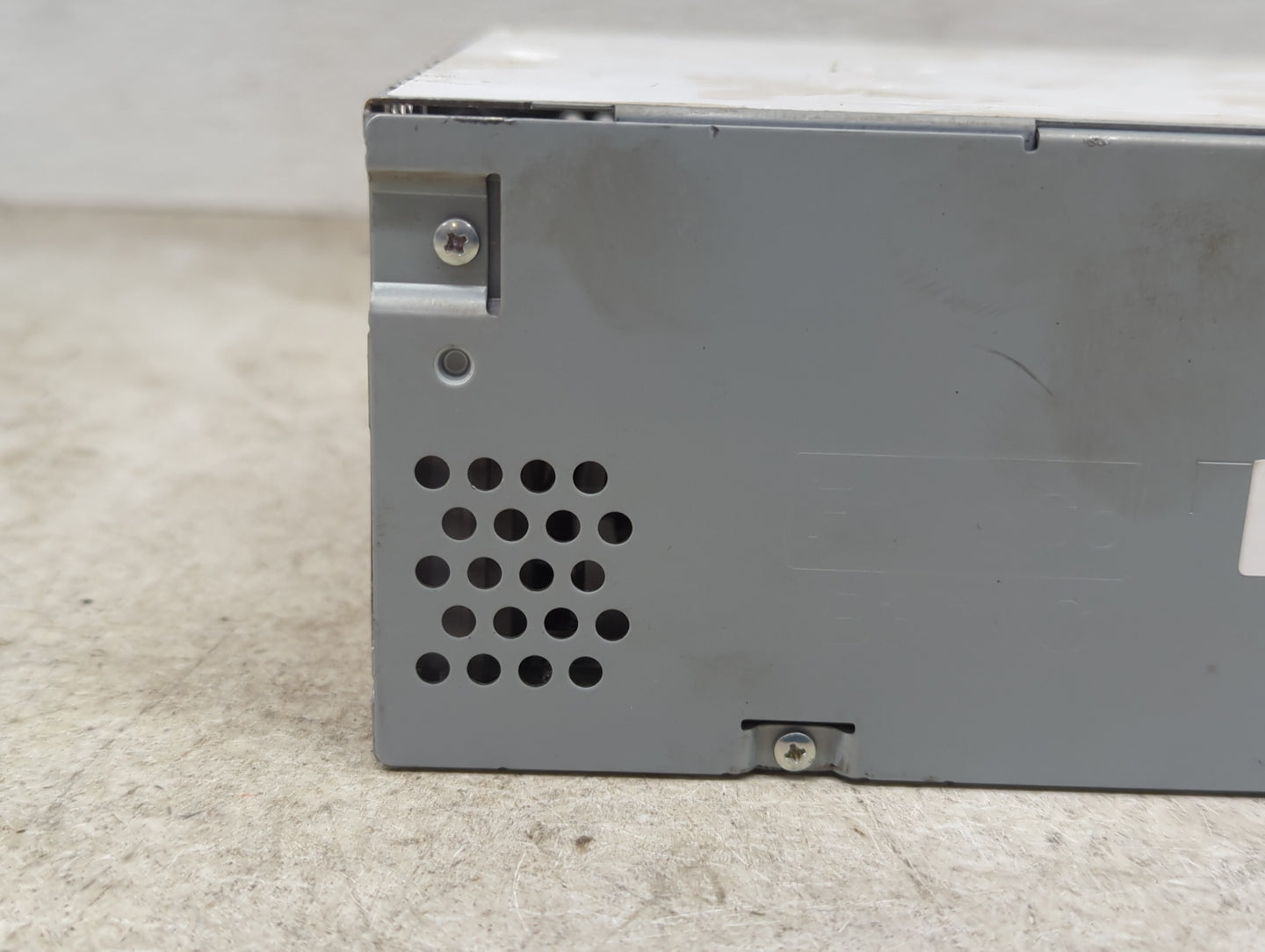 2022 Ford Mustang Radio AM FM Cd Player Receiver Replacement P/N:LR3T-18D832-EH RU-9771 Fits OEM Used Auto Parts - Oemusedau