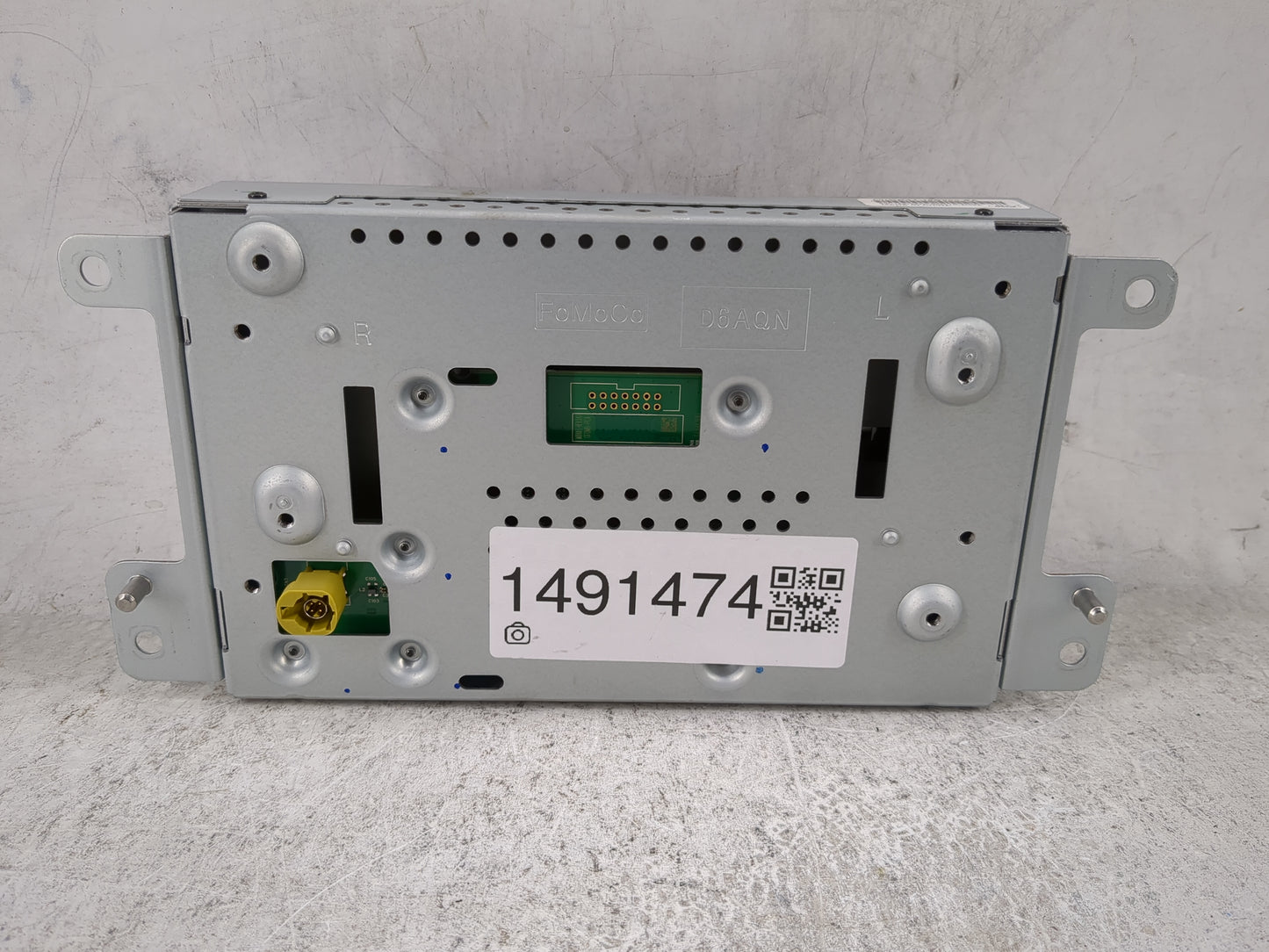 2019-2022 Ford Mustang Information Display Screen 1491474 - Oemusedautoparts1.com