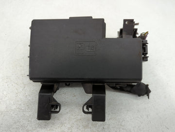 2022 Ford Mustang Fusebox Fuse Box Panel Relay Module Fits OEM Used Auto Parts - Oemusedautoparts1.com
