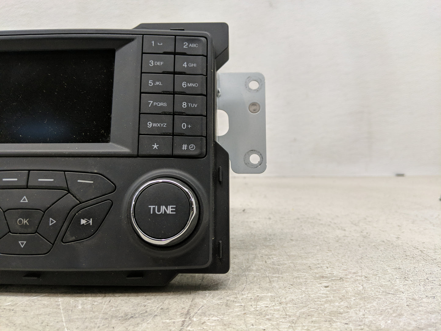 2019-2022 Ford Ranger Radio AM FM Cd Player Receiver Replacement P/N:KB3T-18D815-ED Fits Fits 2019 2020 2021 2022 OEM Used A