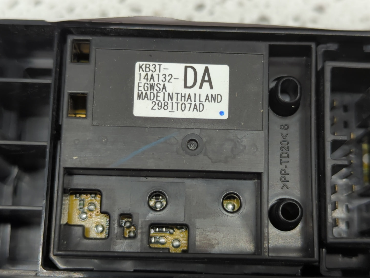 2019-2022 Ford Ranger Master Power Window Switch Replacement Driver Side Left P/N:KB3T-14A132-EGWSA Fits Fits 2019 2020 2021