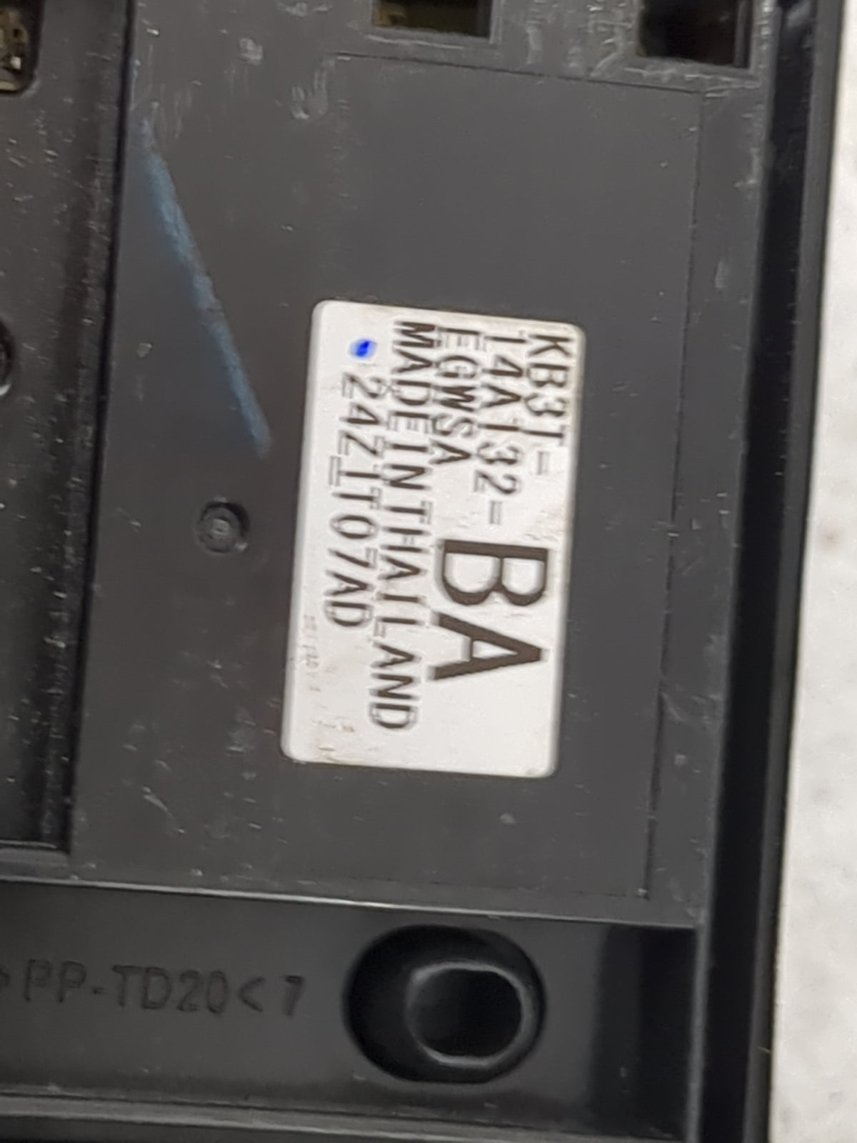 2019-2022 Ford Ranger Master Power Window Switch Replacement Driver Side Left P/N:KB3T-14A132-BA Fits Fits 2019 2020 2021 20