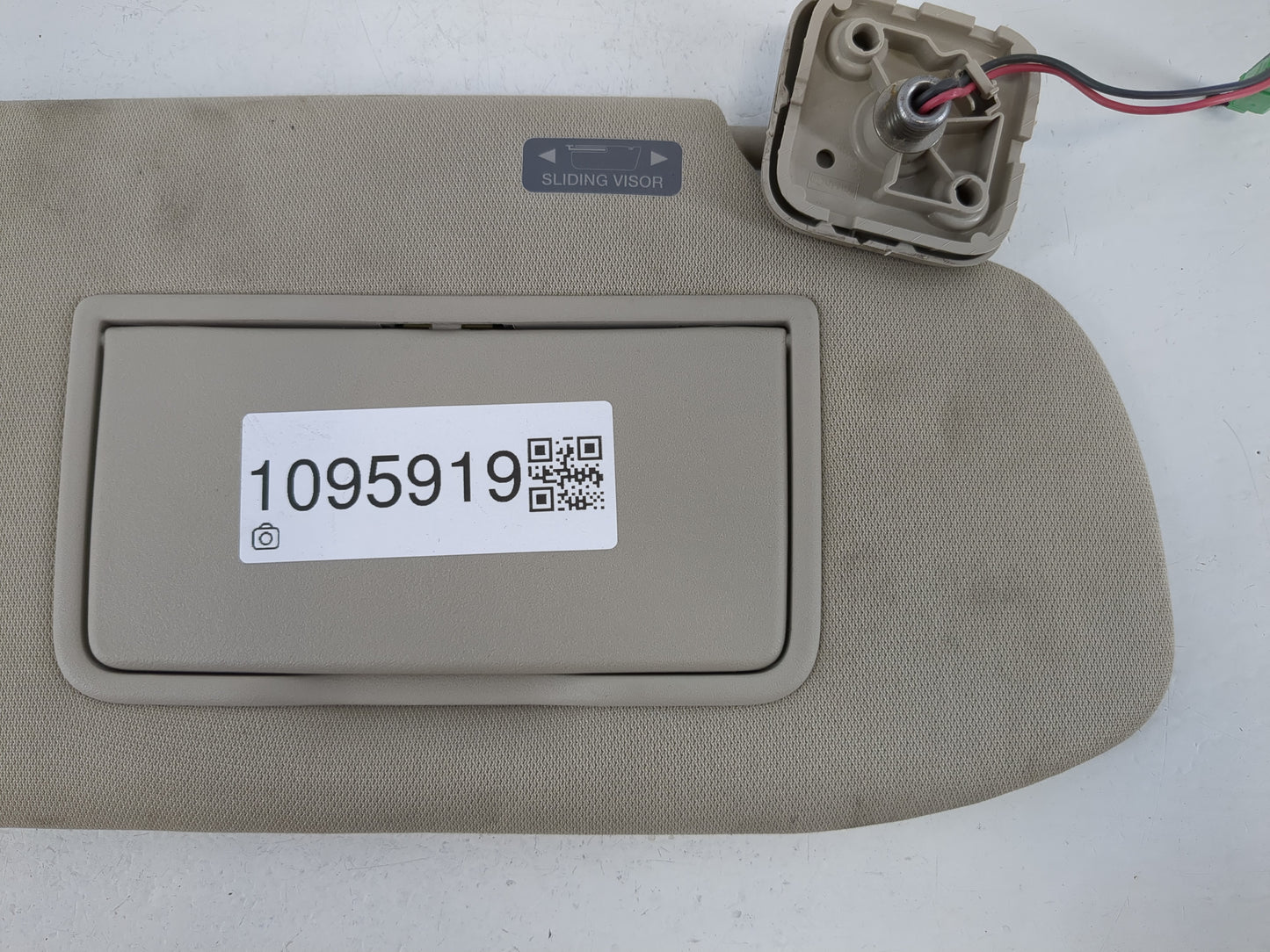 2013-2019 Ford Taurus Sun Visor Shade Replacement Passenger Right Mirror Fits OEM Used Auto Parts - Oemusedautoparts1.com