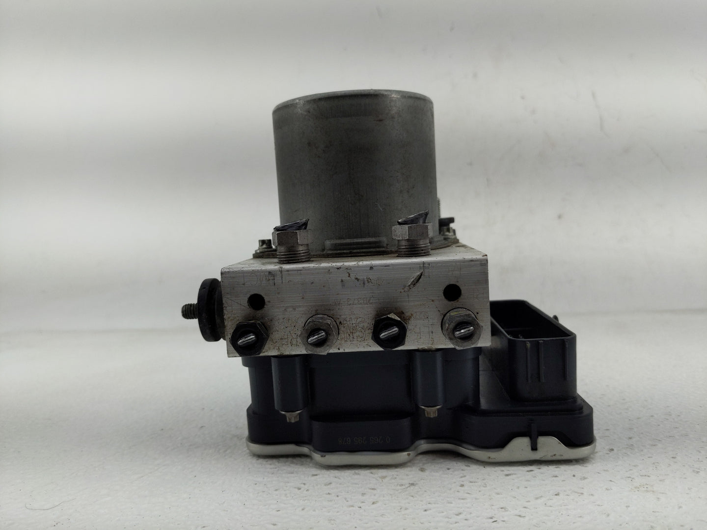 2022 Ford Transit-250 ABS Pump Control Module Replacement P/N:NK41 2B373-AF Fits OEM Used Auto Parts - Oemusedautoparts1.com