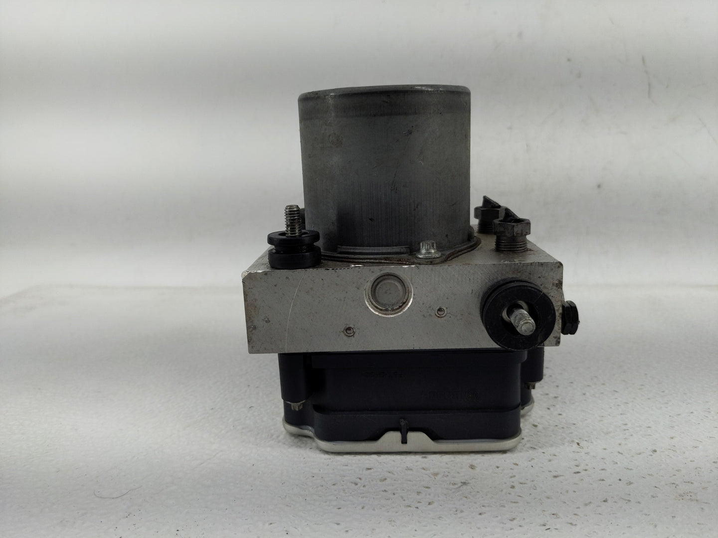 2022 Ford Transit-250 ABS Pump Control Module Replacement P/N:NK41 2B373-AF Fits OEM Used Auto Parts - Oemusedautoparts1.com