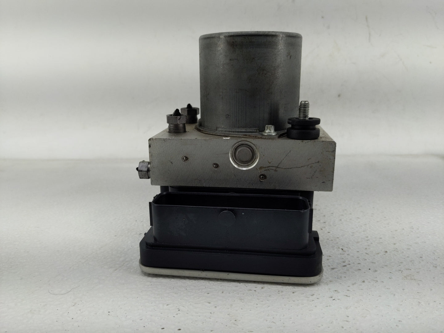 2022 Ford Transit-250 ABS Pump Control Module Replacement P/N:NK41 2B373-AF Fits OEM Used Auto Parts - Oemusedautoparts1.com