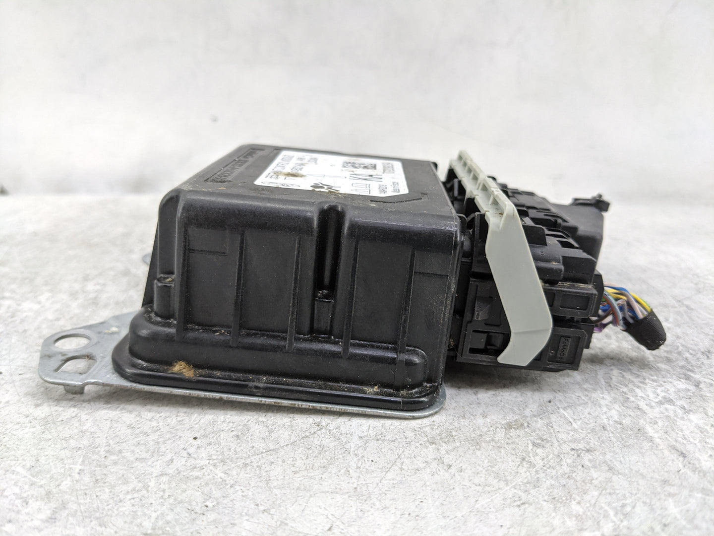 2019 Ford Transit Connect Safety Restraint Srs Airbag Control Module - Oemusedautoparts1.com