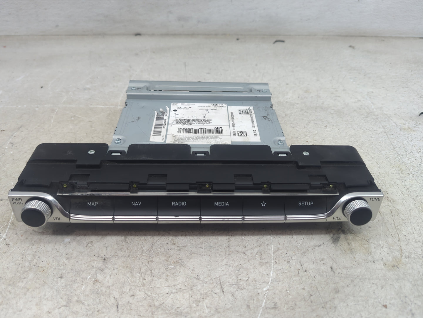 2022 Genesis G70 Radio AM FM Cd Player Receiver Replacement P/N:96560-G9MB0VCA VT262Q6AN, Q4ZYVDCR, Y2P-VL3009 Fits OEM Used
