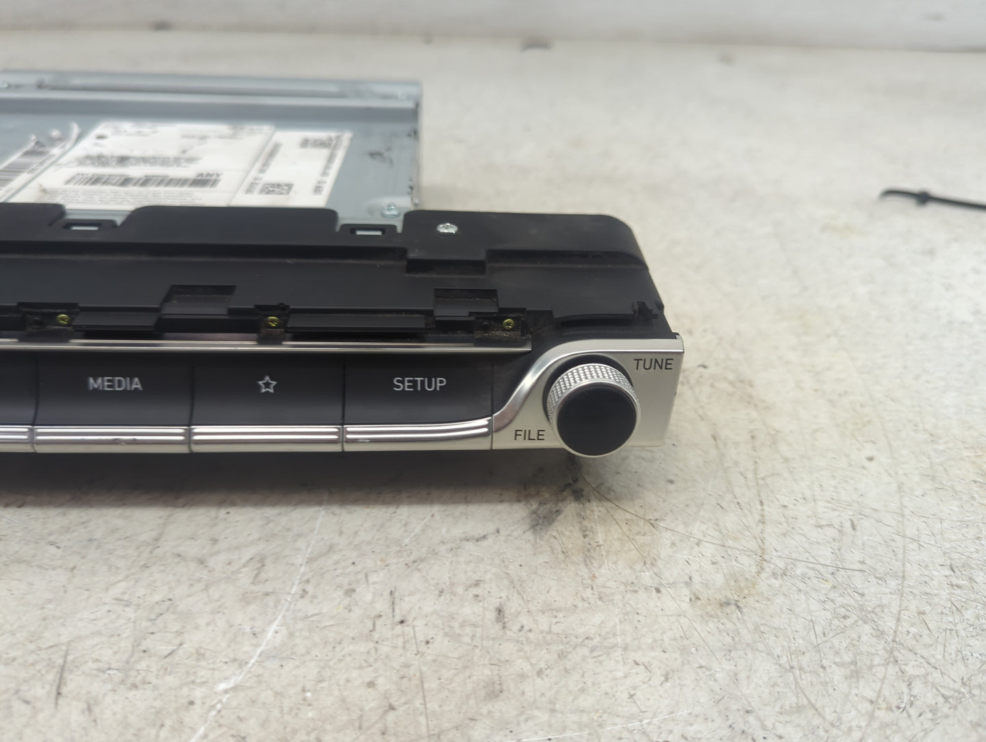2022 Genesis G70 Radio AM FM Cd Player Receiver Replacement P/N:96560-G9MB0VCA VT262Q6AN, Q4ZYVDCR, Y2P-VL3009 Fits OEM Used