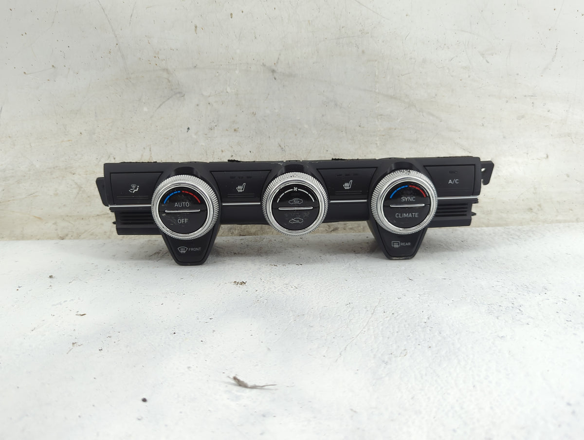 2022 Genesis G70 Climate Control Module Temperature AC/Heater Replacement P/N:97250-G9SA0 Fits OEM Used Auto Parts - Oemused