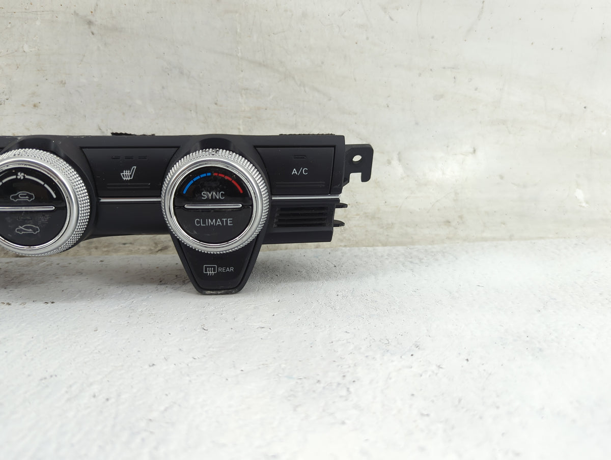 2022 Genesis G70 Climate Control Module Temperature AC/Heater Replacement P/N:97250-G9SA0 Fits OEM Used Auto Parts - Oemused
