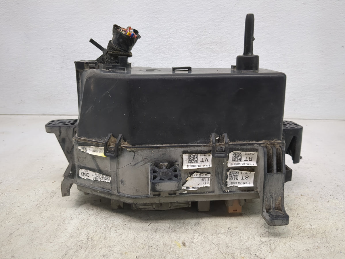 2022 Genesis G70 Fusebox Fuse Box Panel Relay Module P/N:18980-09450 18980-09400, 9-959-G9010 Fits OEM Used Auto Parts - Oem