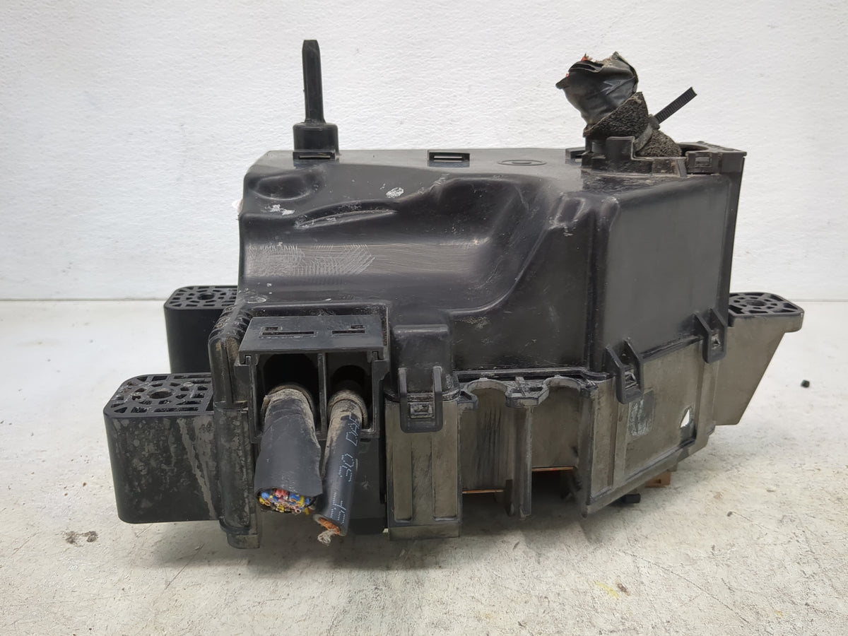 2022 Genesis G70 Fusebox Fuse Box Panel Relay Module P/N:18980-09450 18980-09400, 9-959-G9010 Fits OEM Used Auto Parts - Oem