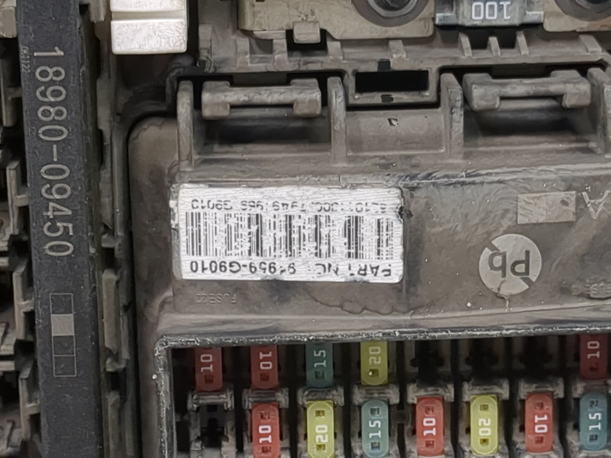 2022 Genesis G70 Fusebox Fuse Box Panel Relay Module P/N:18980-09450 18980-09400, 9-959-G9010 Fits OEM Used Auto Parts - Oem