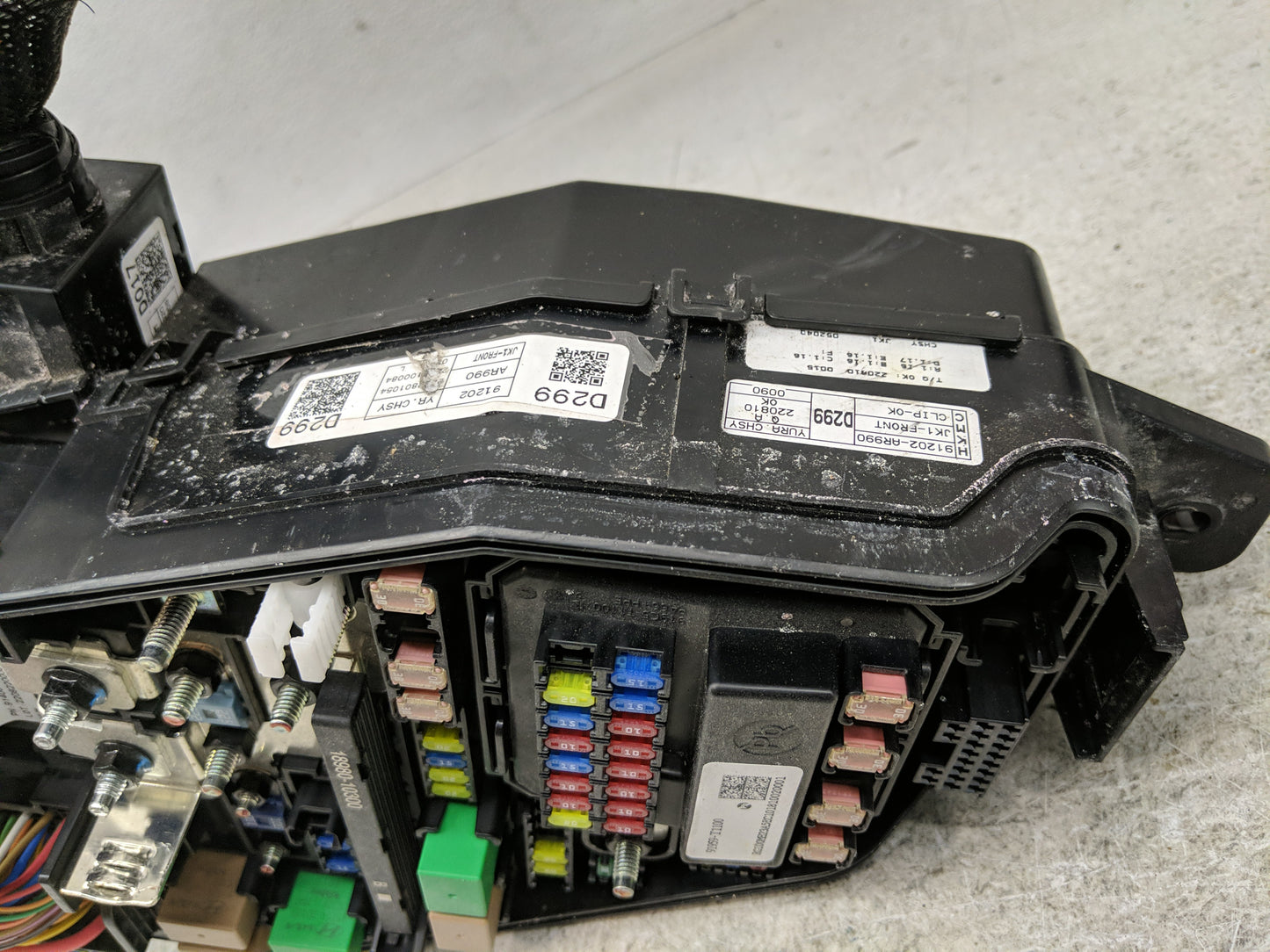 2022 Genesis Gv70 Fusebox Fuse Box Panel Relay Module P/N:91959-T1100 Fits OEM Used Auto Parts - Oemusedautoparts1.com