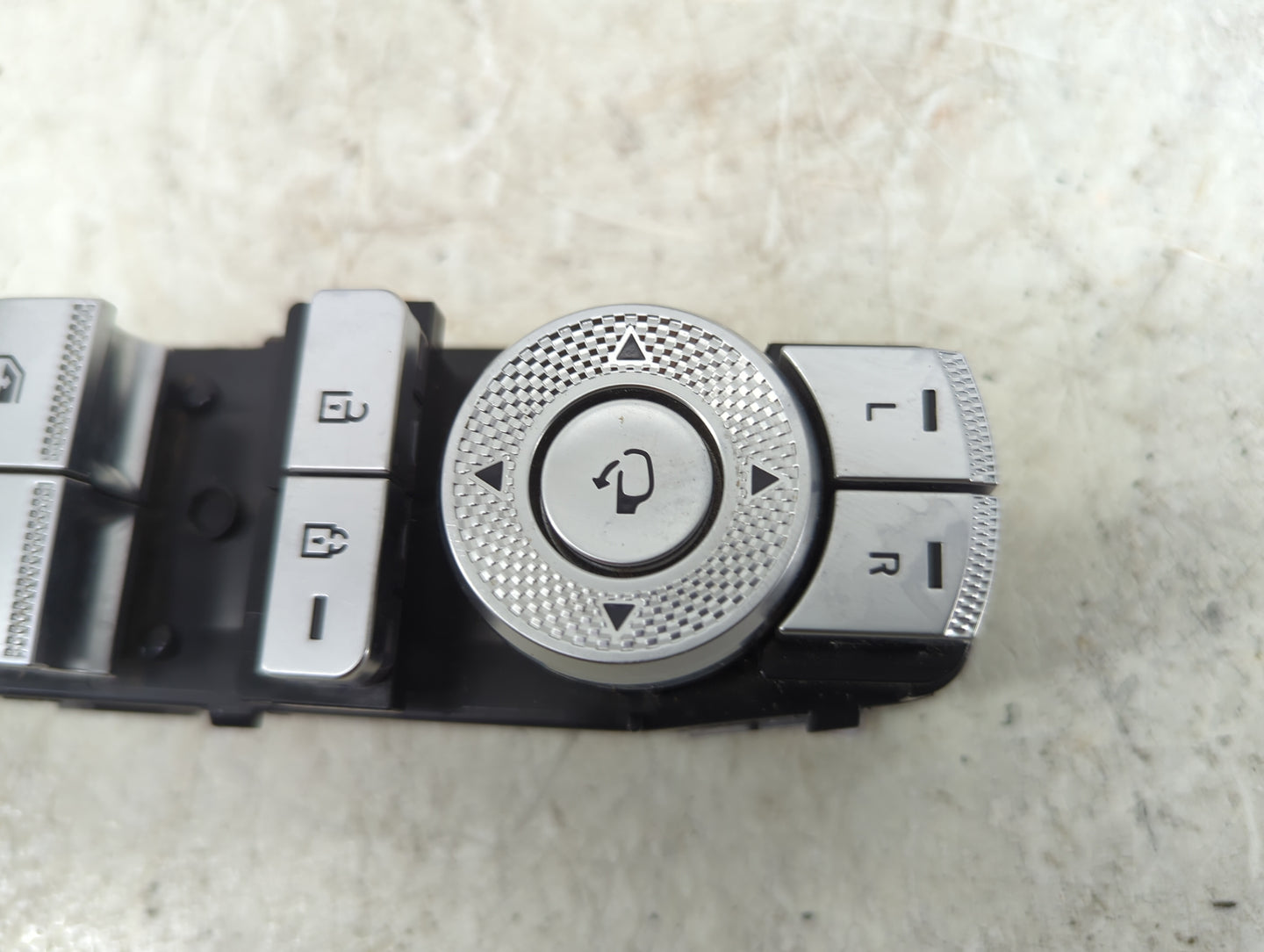 2022 Genesis Gv70 Master Power Window Switch Replacement Driver Side Left P/N:93571-AR000 SANGD1A551A, 10220186, G1A2, JK1 F