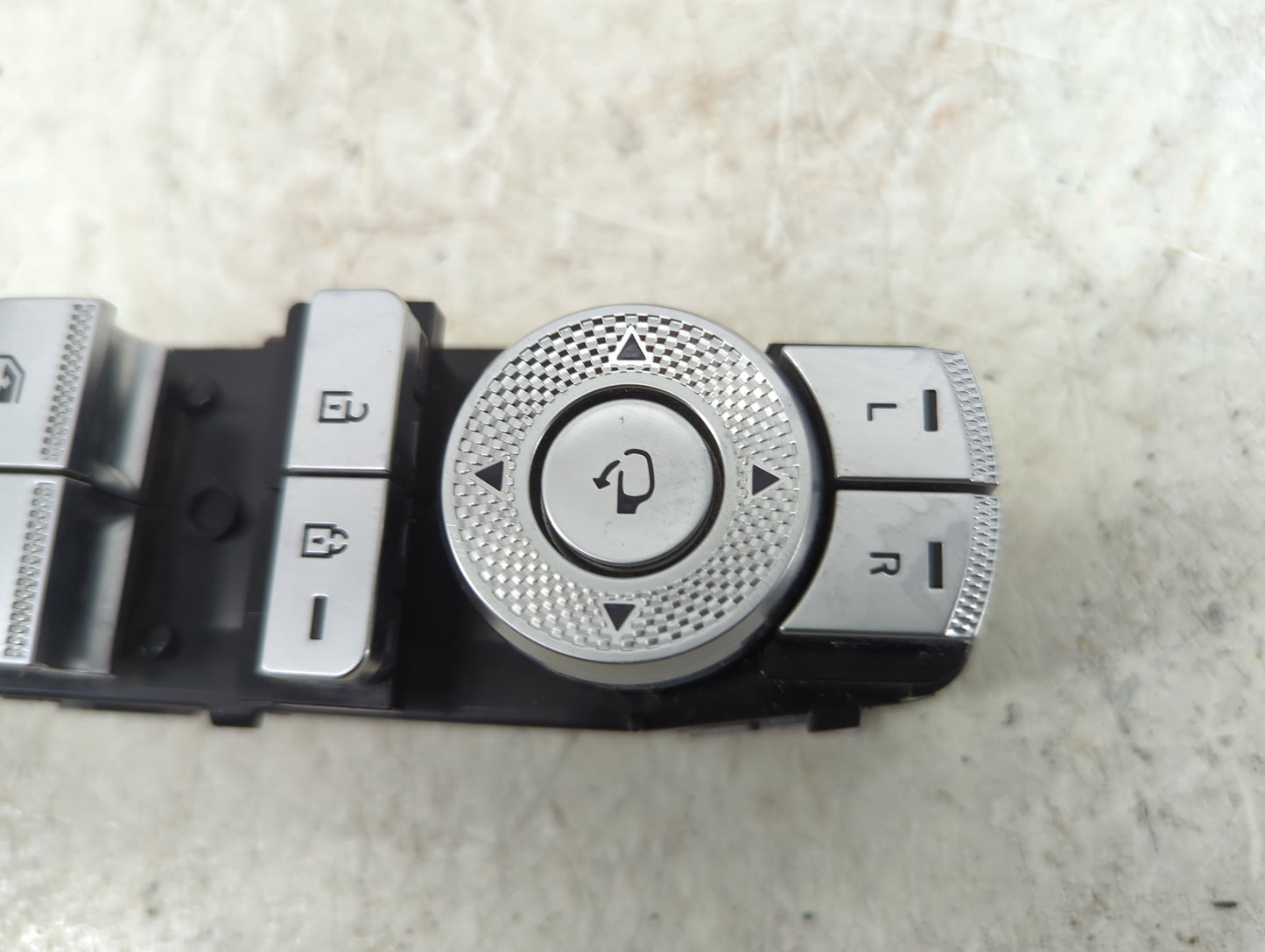 2022 Genesis Gv70 Master Power Window Switch Replacement Driver Side Left P/N:93571-AR000 SANGD1A551A, 10220186, G1A2, JK1 F