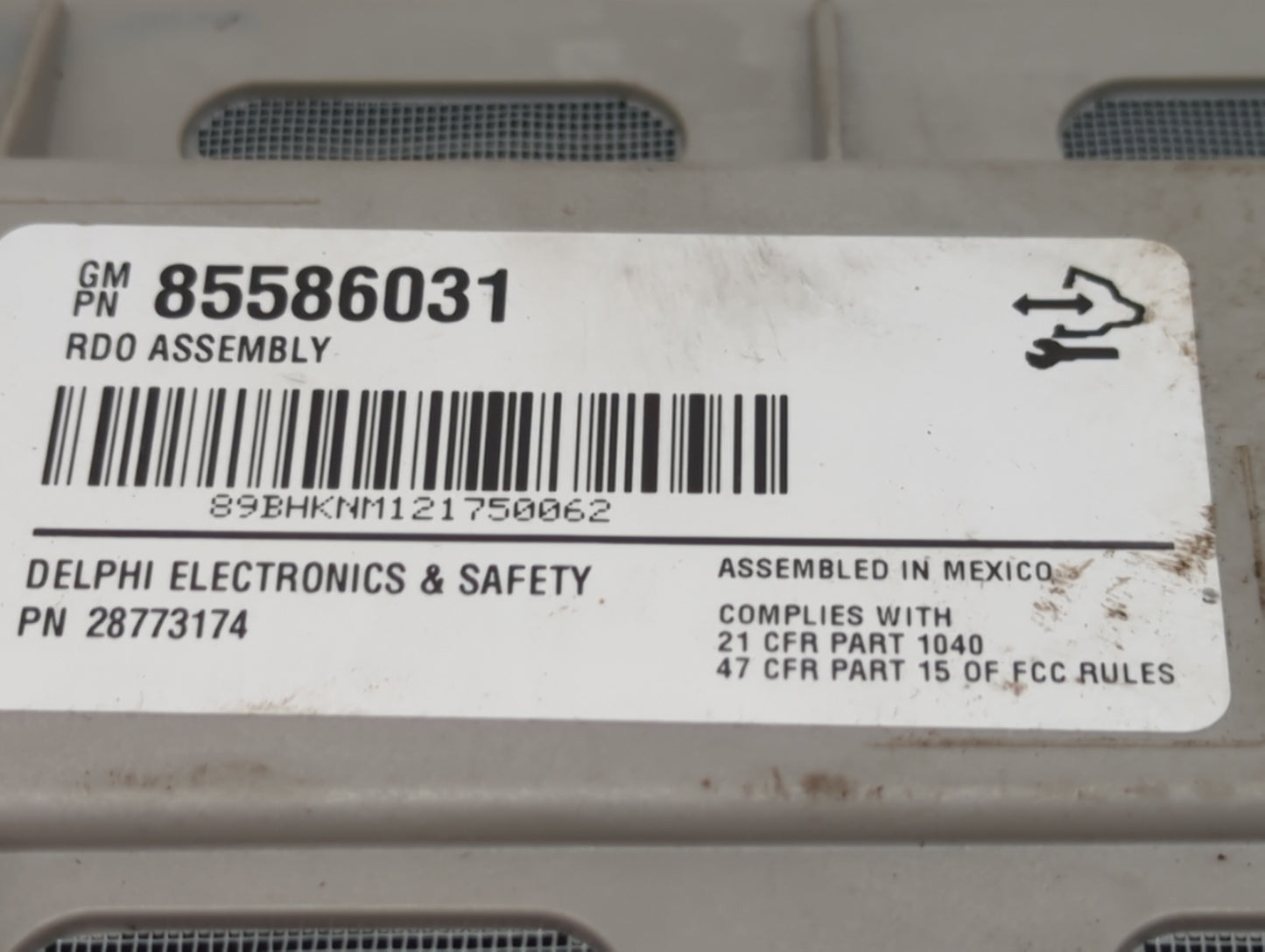 2015-2019 Gmc Savana 2500 Radio AM FM Cd Player Receiver Replacement P/N:85586031 Fits Fits 2015 2016 2017 2018 2019 2020 20