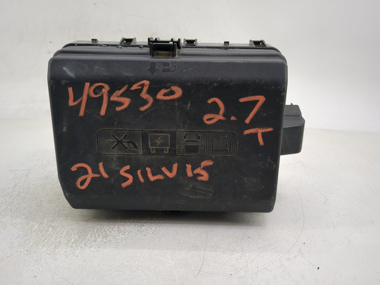 2021-2022 Gmc Sierra Fusebox Fuse Box Panel Relay Module P/N:86771158 Fits Fits 2021 2022 OEM Used Auto Parts - Oemusedautop