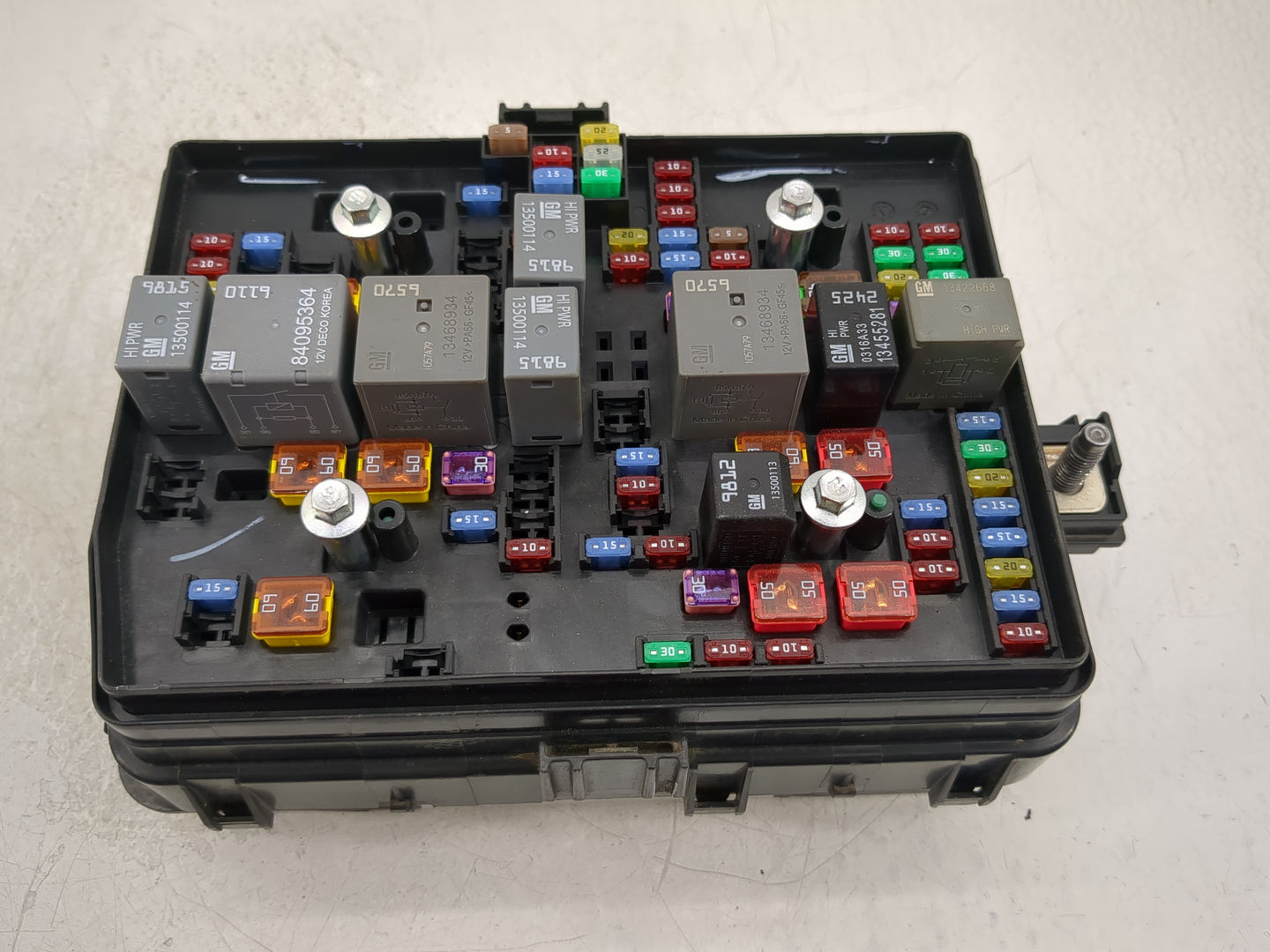 2021-2022 Gmc Sierra Fusebox Fuse Box Panel Relay Module P/N:86771158 Fits Fits 2021 2022 OEM Used Auto Parts - Oemusedautop