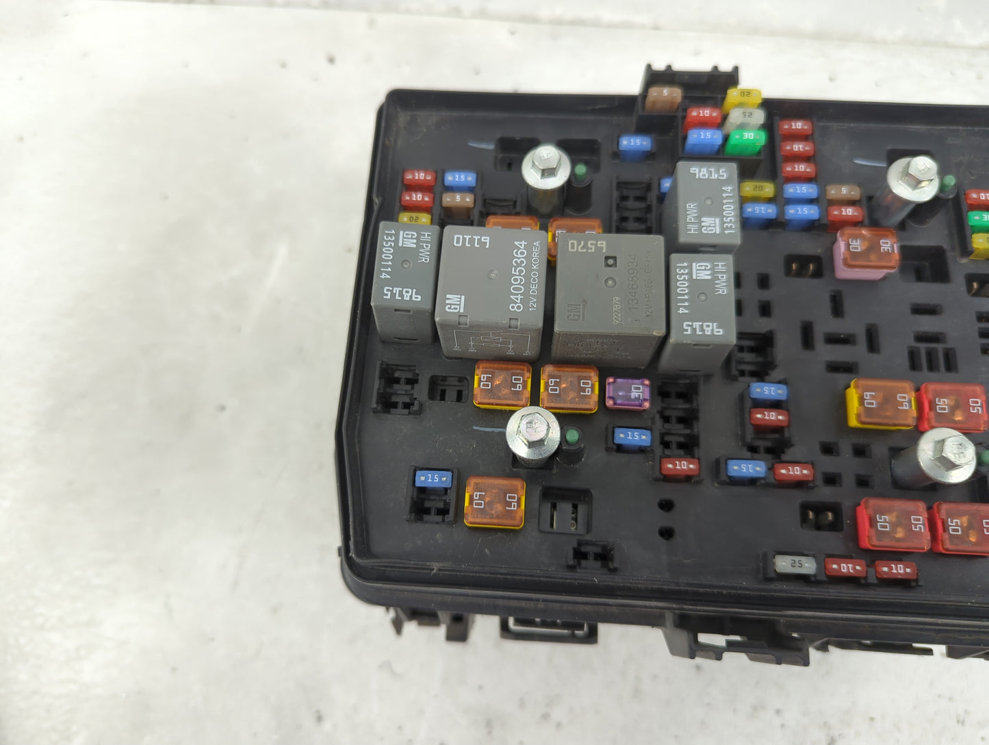 2019-2022 Gmc Sierra 1500 Fusebox Fuse Box Panel Relay Module P/N:84594609 Fits Fits 2019 2020 2021 2022 OEM Used Auto Parts