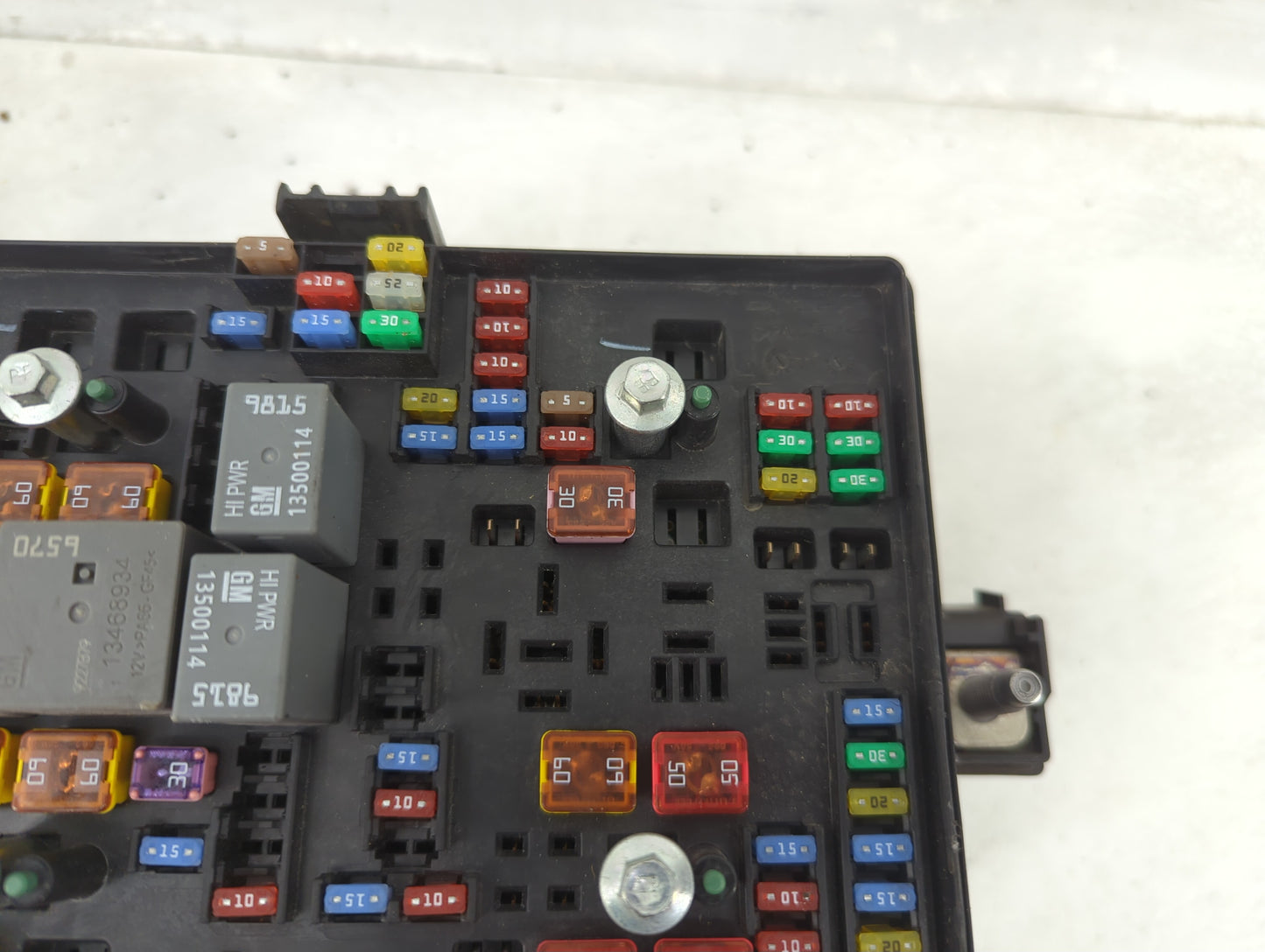 2019-2022 Gmc Sierra 1500 Fusebox Fuse Box Panel Relay Module P/N:84594609 Fits Fits 2019 2020 2021 2022 OEM Used Auto Parts