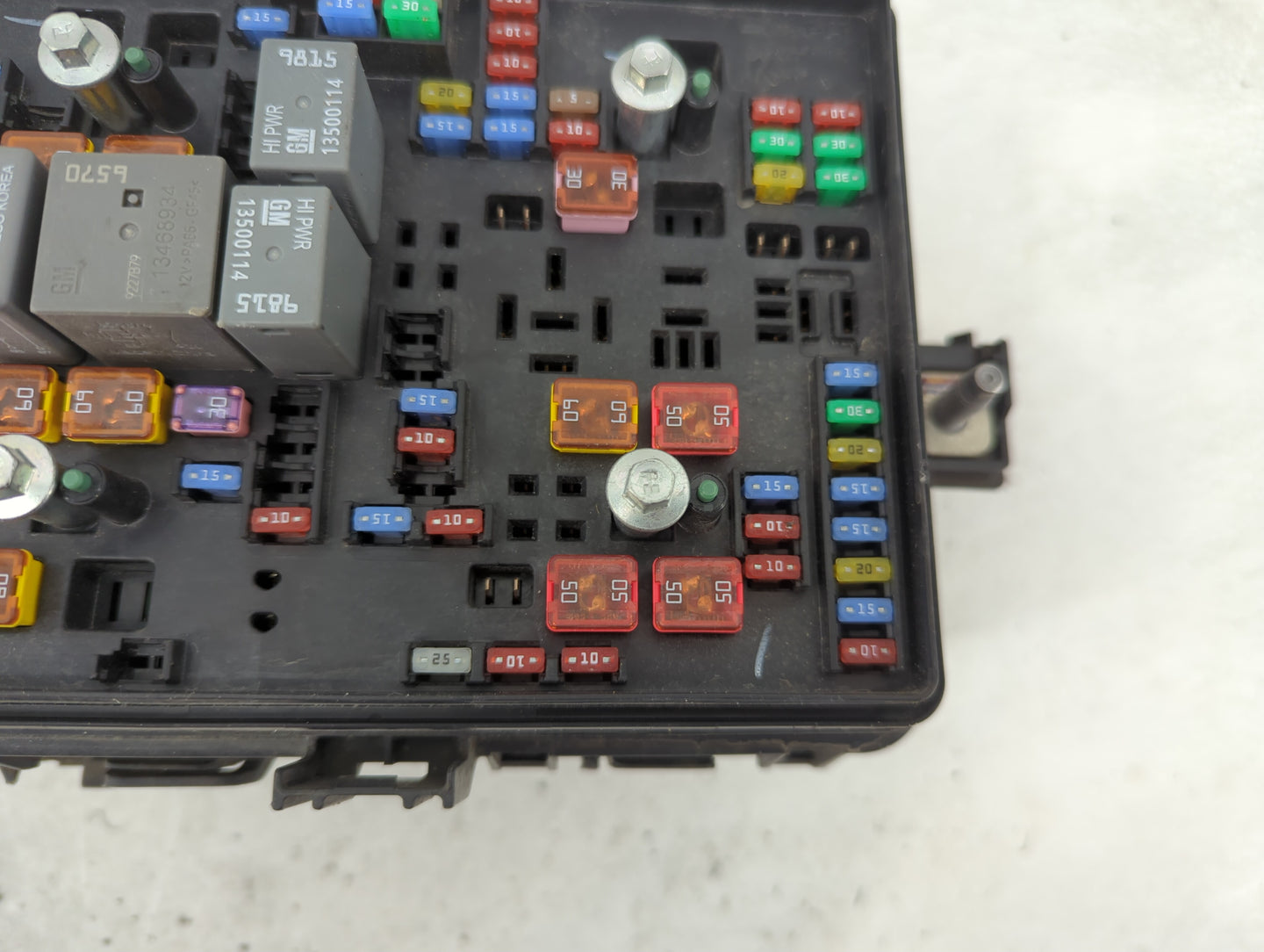 2019-2022 Gmc Sierra 1500 Fusebox Fuse Box Panel Relay Module P/N:84594609 Fits Fits 2019 2020 2021 2022 OEM Used Auto Parts