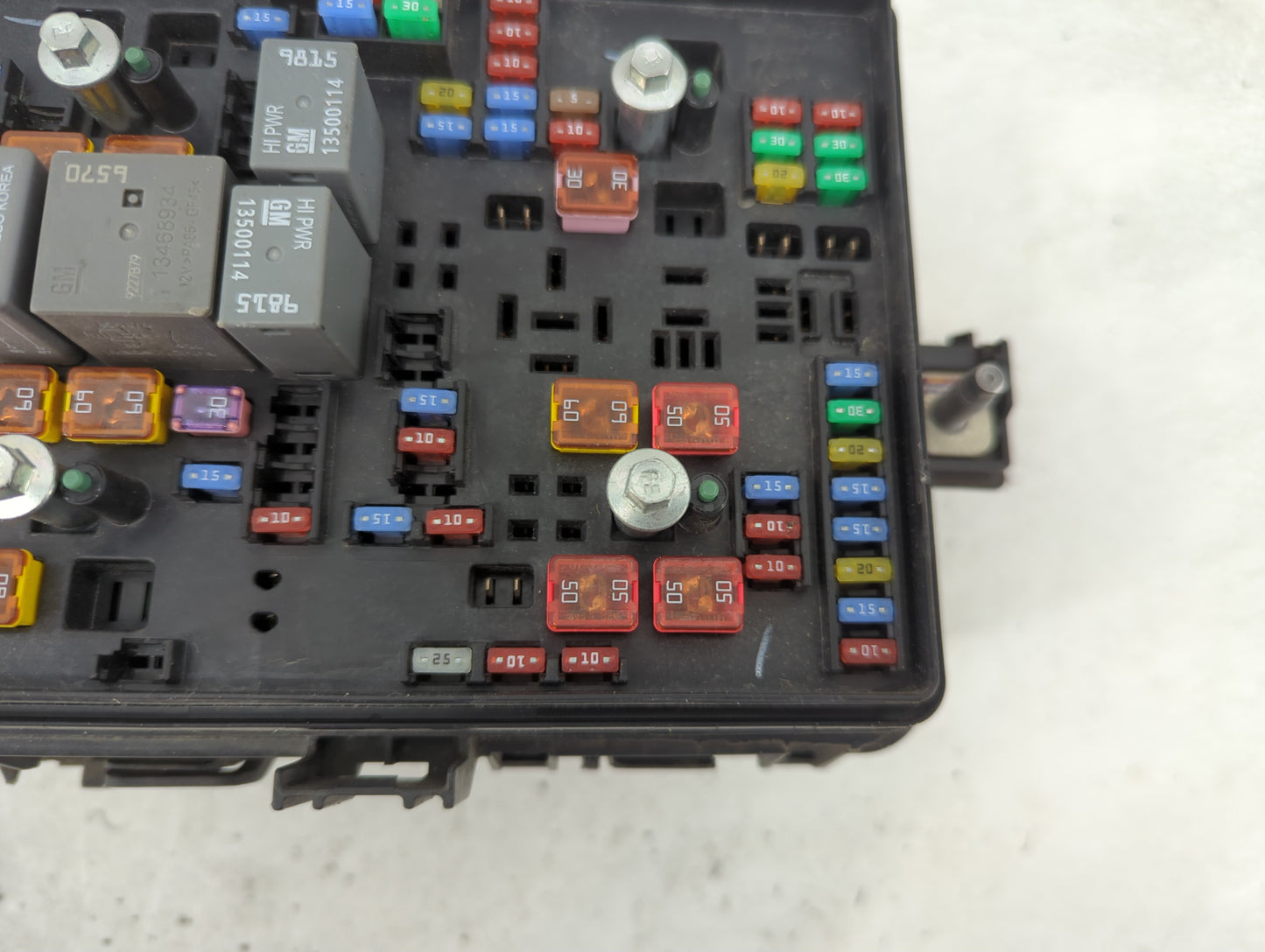 2019-2022 Gmc Sierra 1500 Fusebox Fuse Box Panel Relay Module P/N:84594609 Fits Fits 2019 2020 2021 2022 OEM Used Auto Parts
