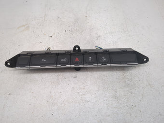 compare product 2022 Gmc Sierra 1500 Climate Control Module Temperature AC/Heater Replacement P/N:84168736 7002640100000V Fits OEM Used Auto Parts