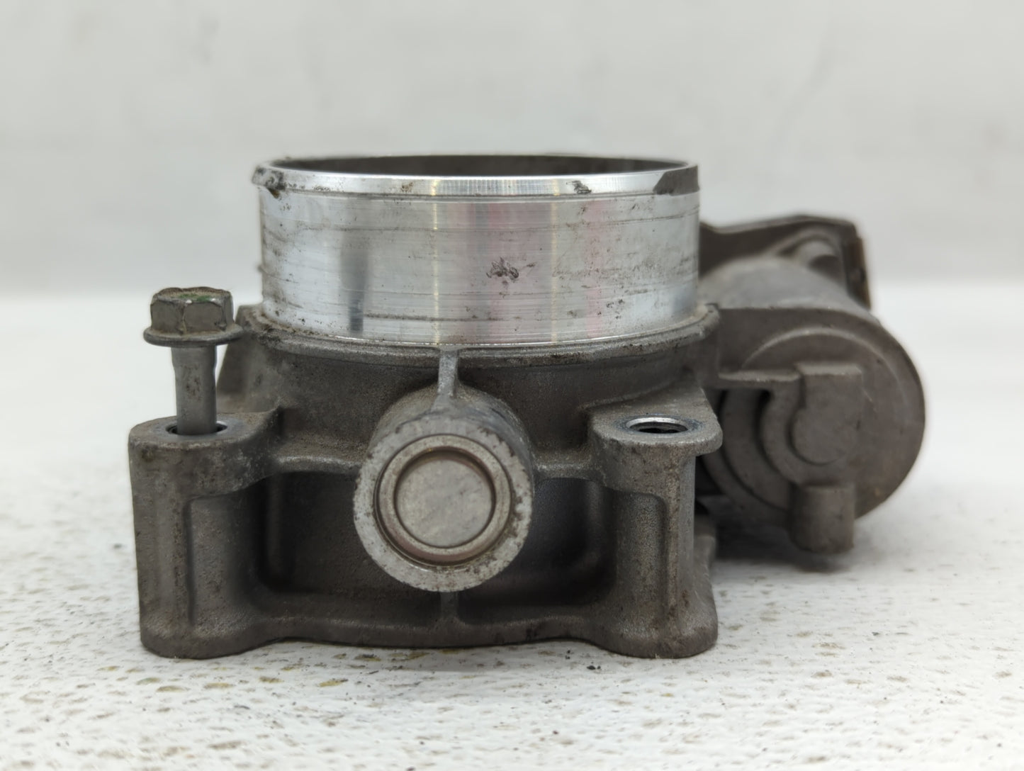 2020-2022 Gmc Sierra 1500 Throttle Body P/N:12710643 Fits Fits 2020 2021 2022 OEM Used Auto Parts - Oemusedautoparts1.com