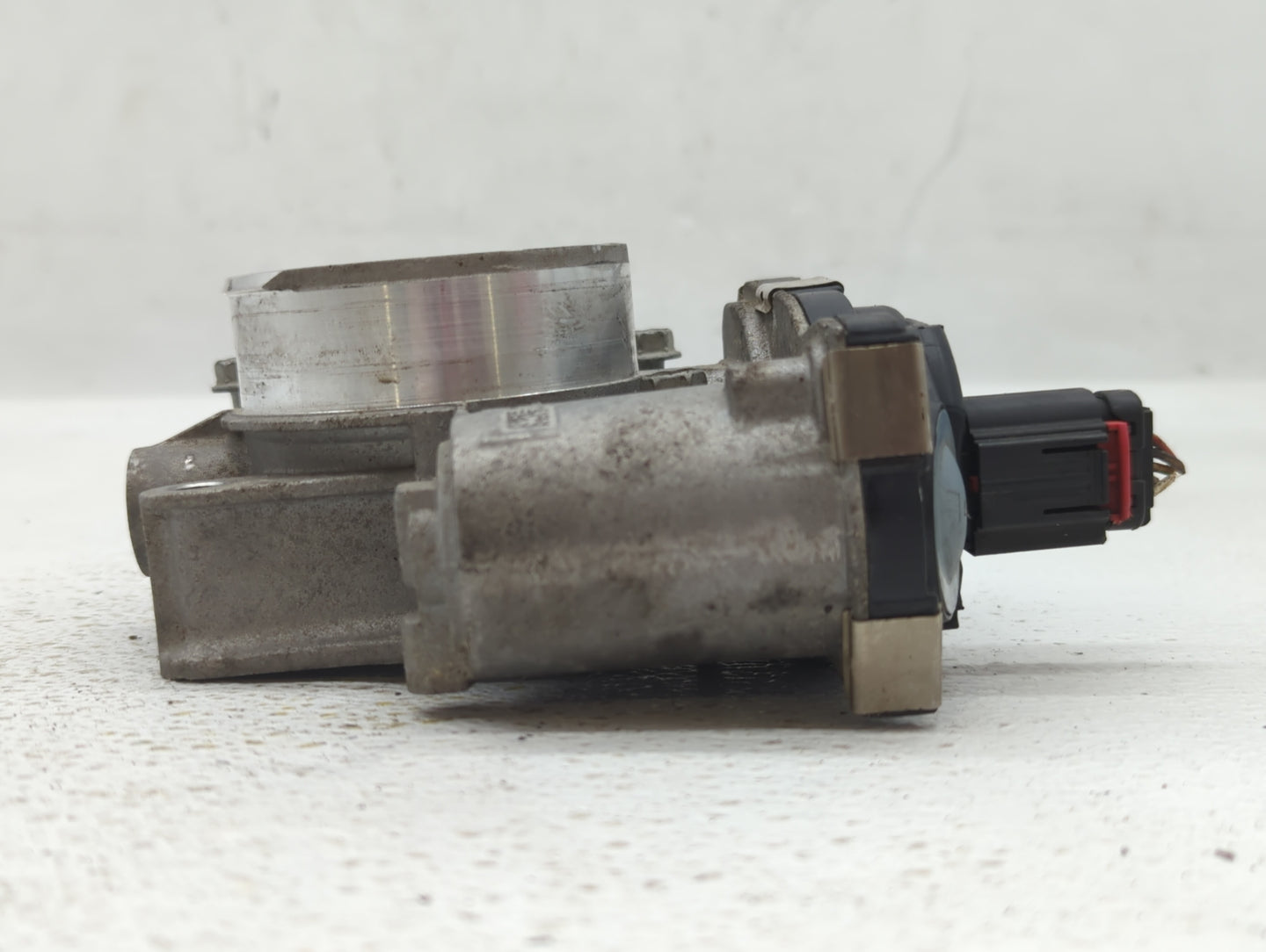 2020-2022 Gmc Sierra 1500 Throttle Body P/N:12710643 Fits Fits 2020 2021 2022 OEM Used Auto Parts - Oemusedautoparts1.com