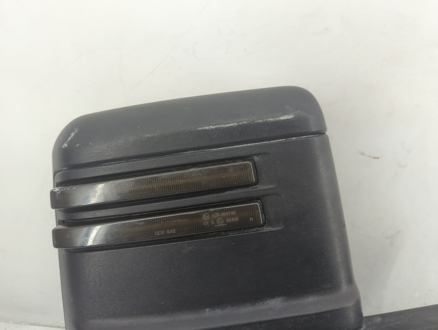 2020-2022 Gmc Sierra 3500 Passenger Side View Mirror - Right Door Mirror OEM Used - Oemusedautoparts1.com