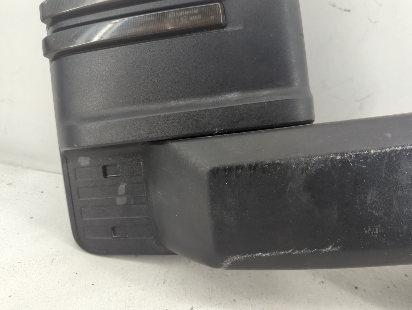2020-2022 Gmc Sierra 3500 Passenger Side View Mirror - Right Door Mirror OEM Used - Oemusedautoparts1.com